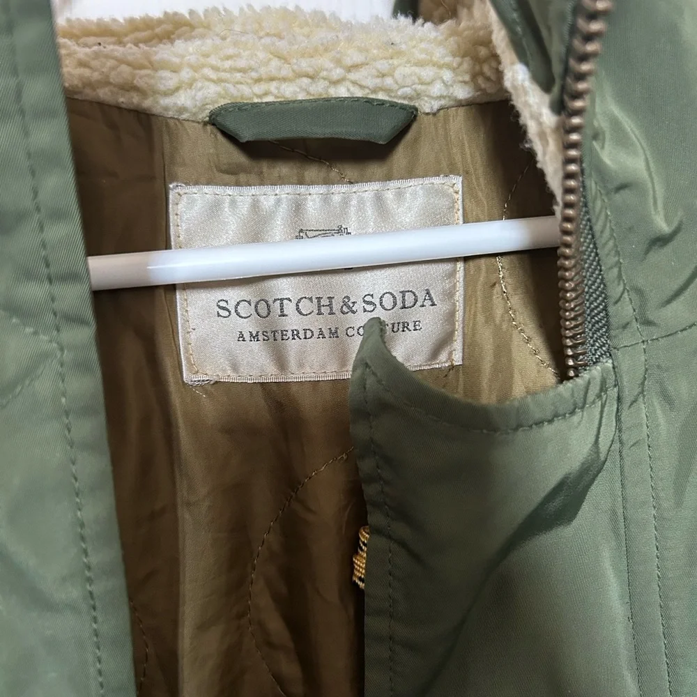Scotch & Soda Olive Hooded Raincoat - Picture 2 of 8